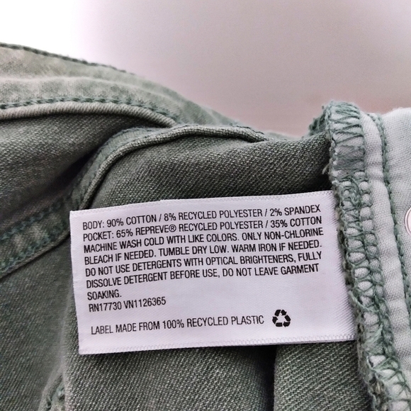 Universal Thread Green High Rise Midi Jean Shorts Size 6/28 - Picture 7 of 7